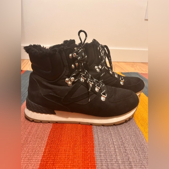 Tretorn Lily-3 Water Resistant Lace-up Boots - Picture 7 of 7